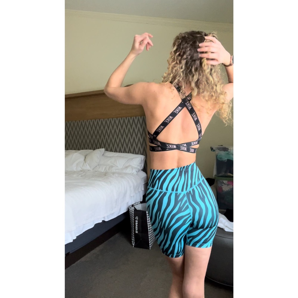 xs nike dri-fit zebra sports shorts